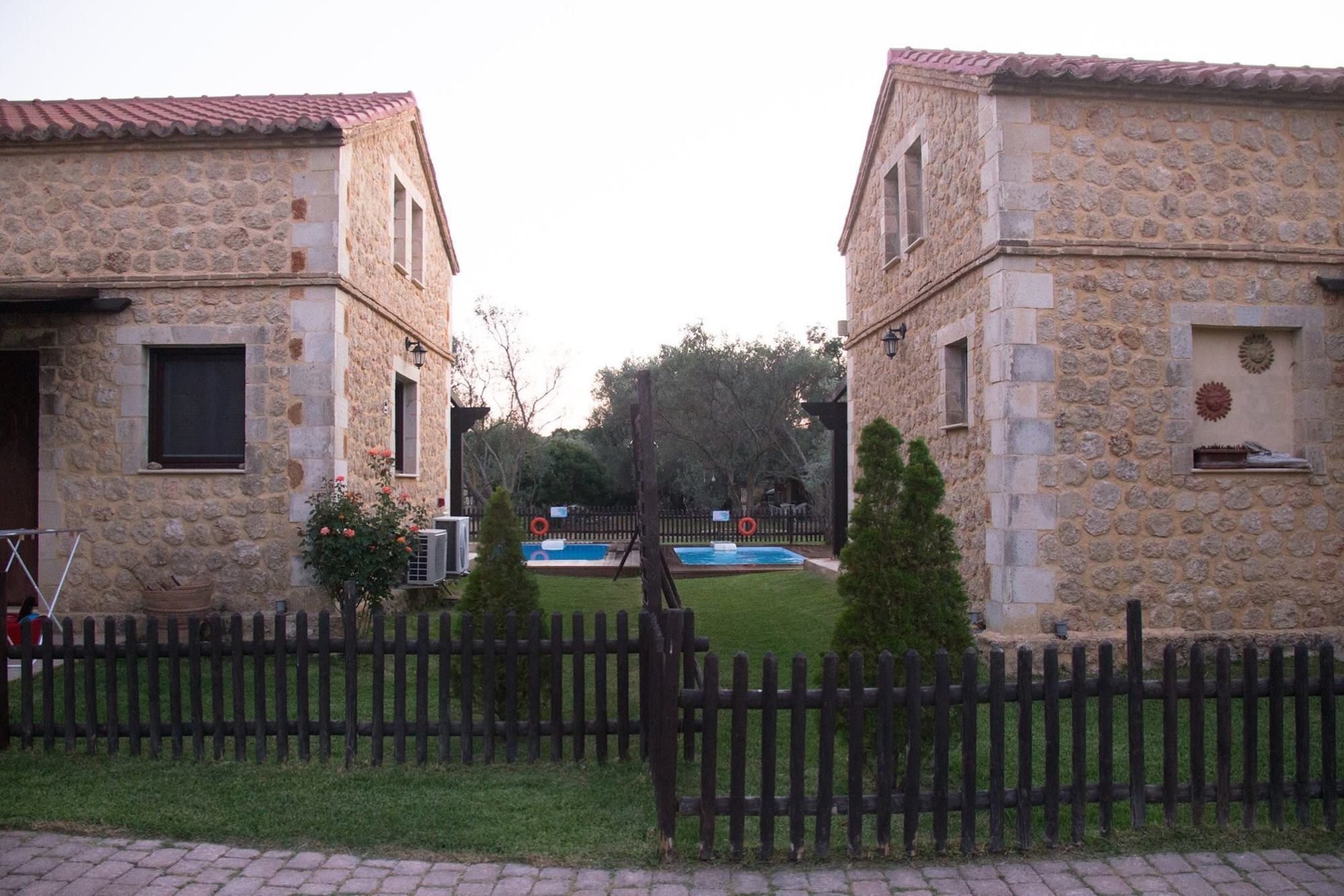 5 Stars Villas Svoronata Exterior photo